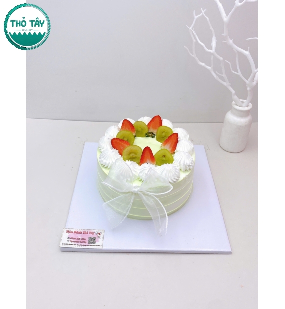 Bánh Kem trái cây tone xanh tặng chị 