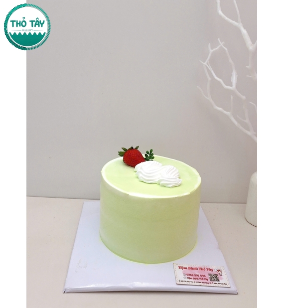 Bánh Kem Trái Cây đơn giản kèm 1 quả dâu tây 