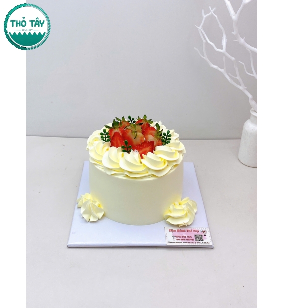 Bánh Kem Trái Cây phô mai sữa tươi mix dâu tây 